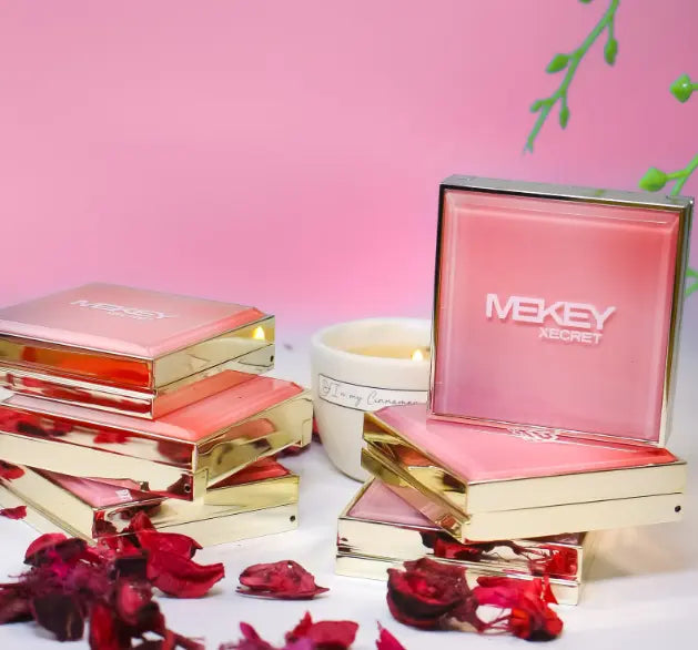 𝐌𝐞𝐤𝐞𝐲𝐱𝐞𝐜𝐫𝐞𝐭 𝐋𝐮𝐦𝐢𝐧𝐨𝐮𝐬 𝐆𝐥𝐨𝐰 𝐇𝐢𝐠𝐡𝐥𝐢𝐠𝐡𝐭𝐞𝐫: Shine Bright with All-Day Radiance - Illuminating Makeup Must-Have!